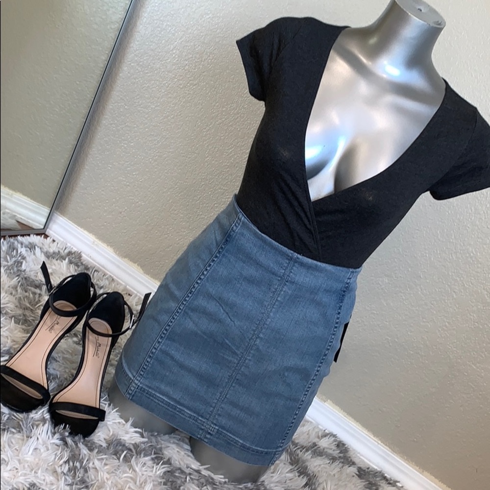 Low cut charcoal body suit